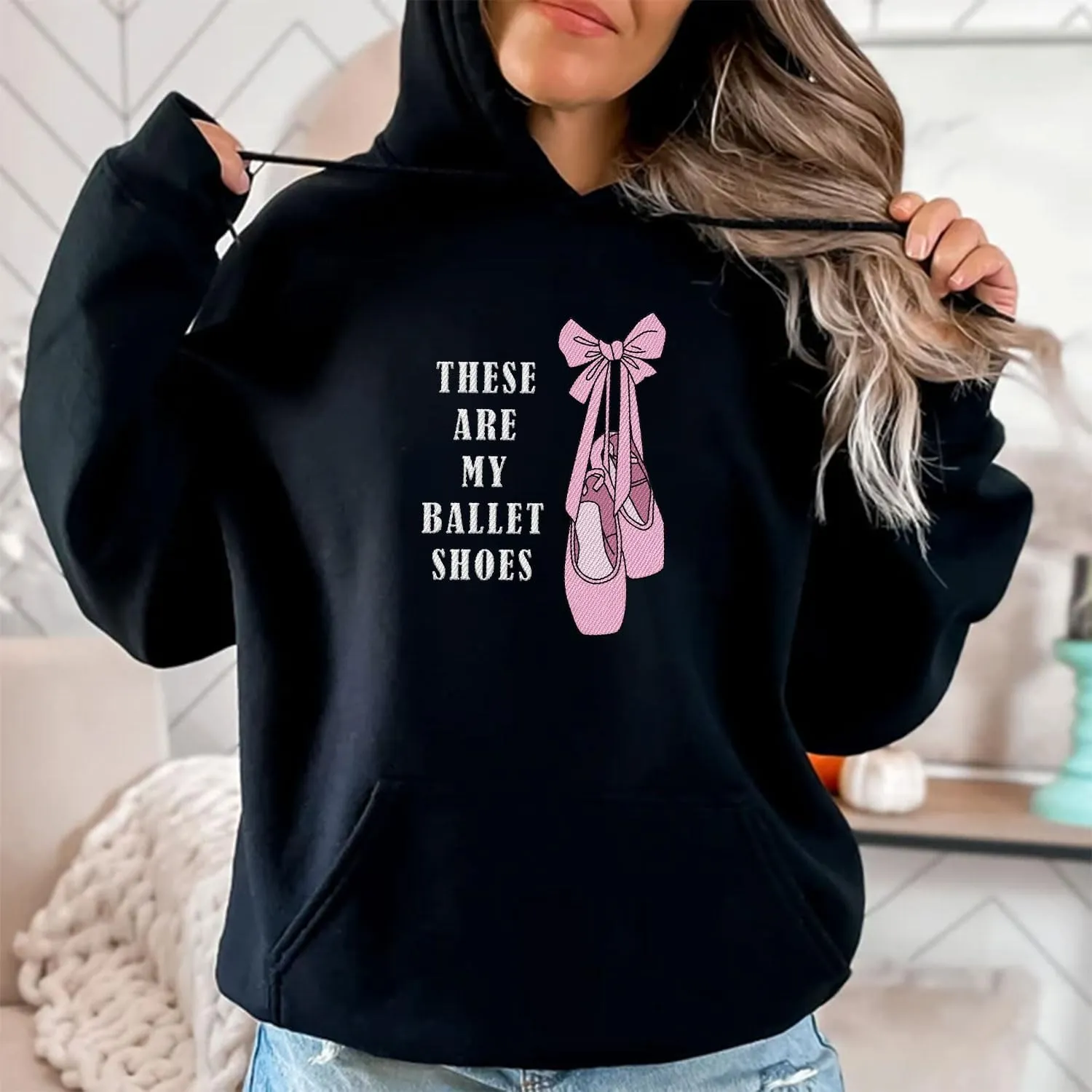 Custom Ballet Embroidered Sweatshirt for Women and Girls Ballerina Funny Dance Shoes Gift Cool Dancer Toe Dancing Sport Shirt