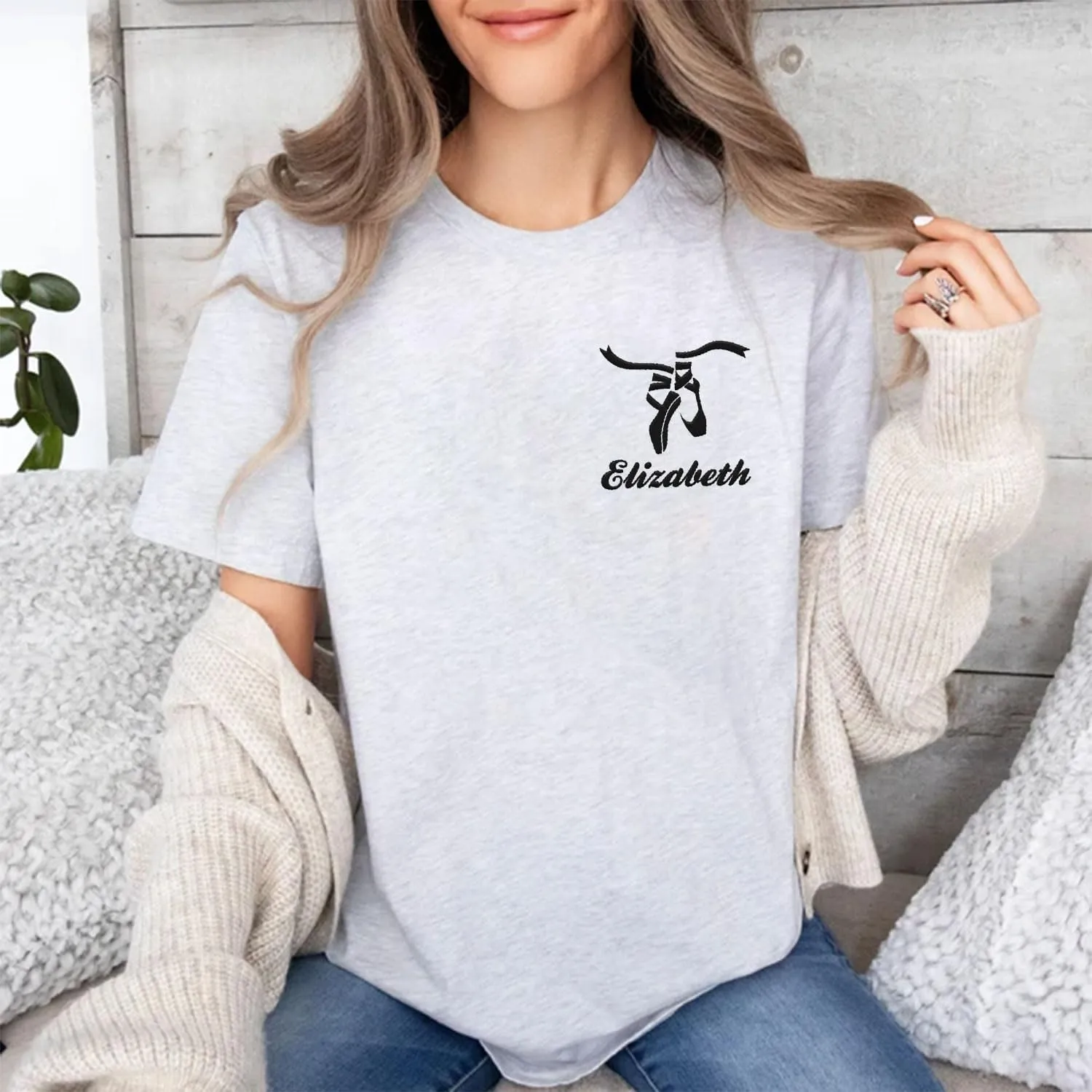 Custom Ballet Embroidered Sweatshirt for Women and Girls Ballerina Funny Dance Shoes Gift Cool Dancer Toe Dancing Sport Shirt