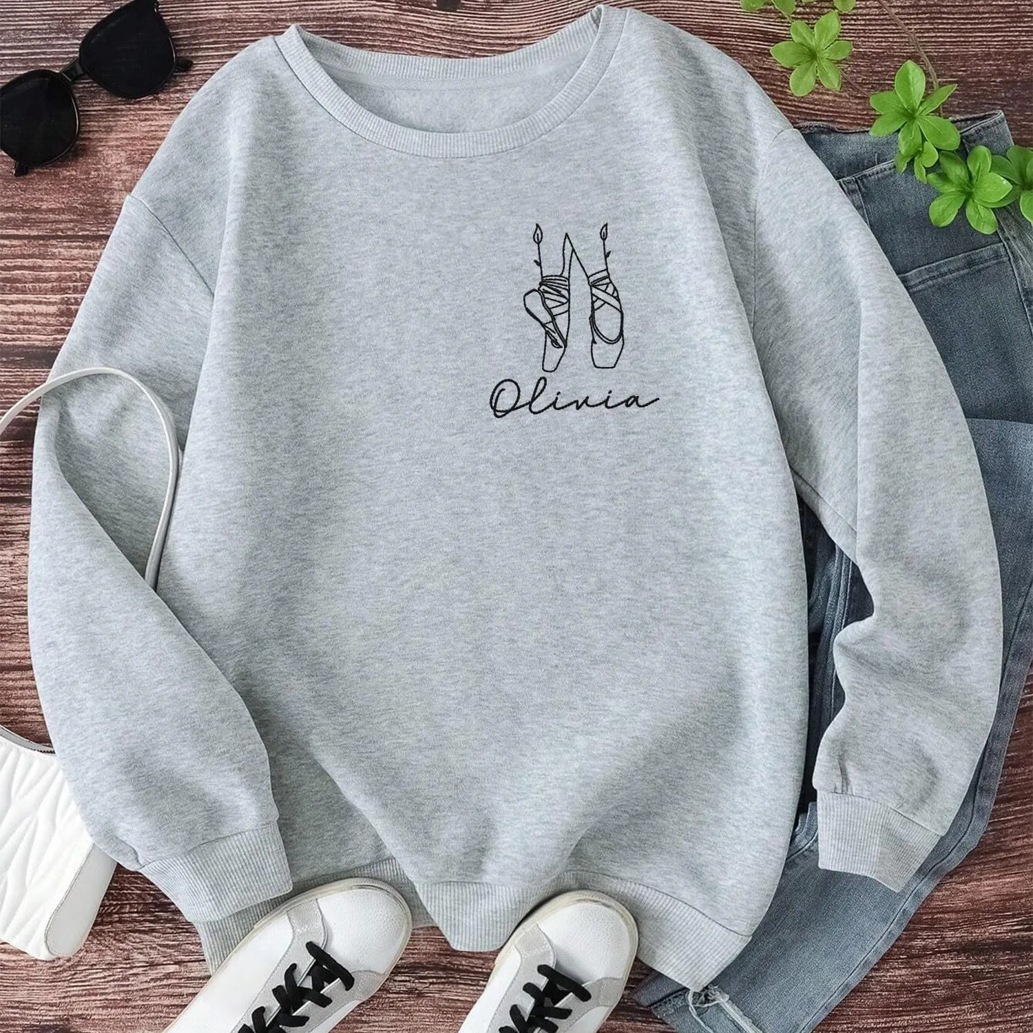 Custom Ballet Embroidered Sweatshirt for Women and Girls Ballerina Funny Dance Shoes Gift Cool Dancer Toe Dancing Sport Shirt